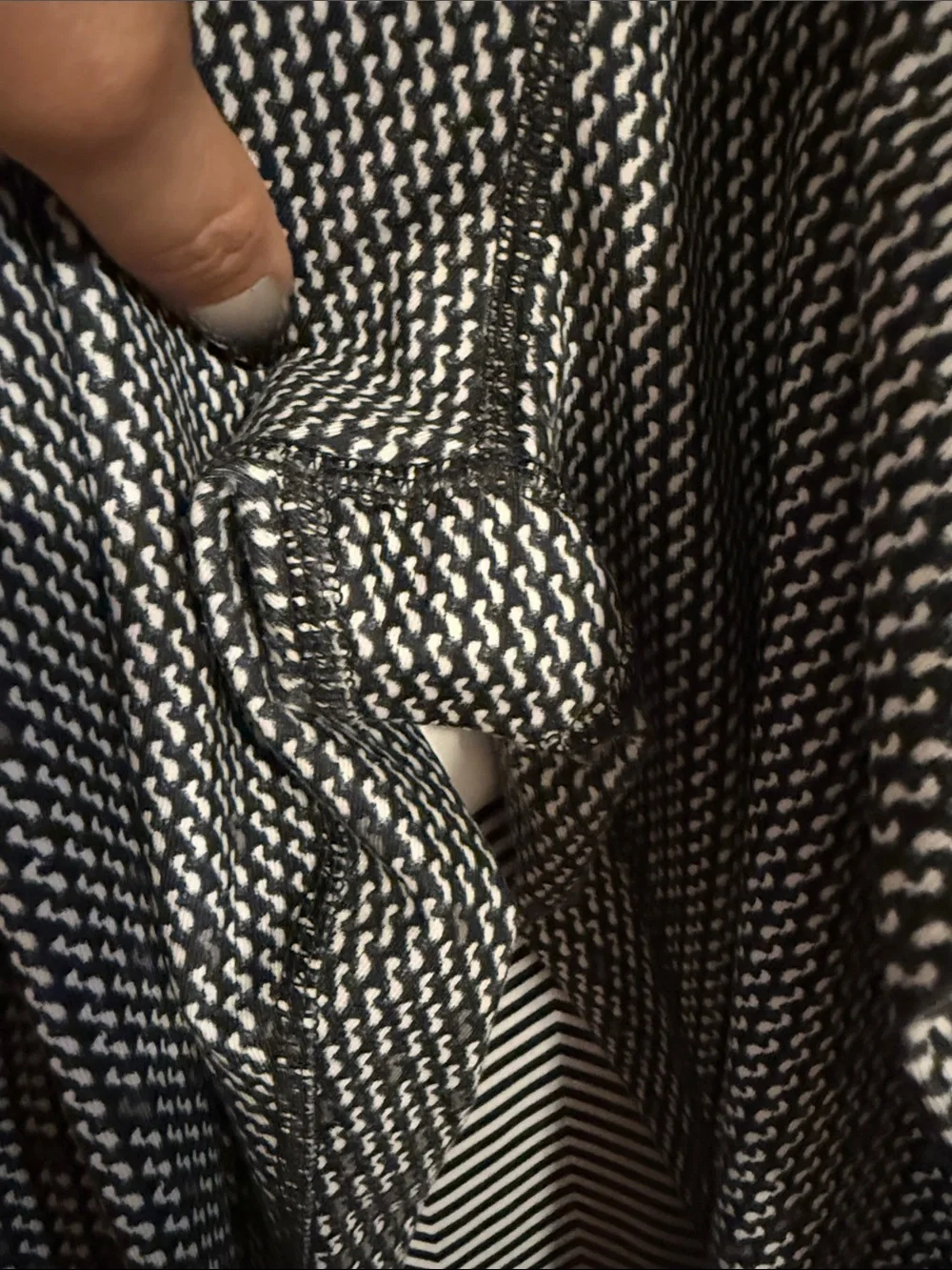 Nike Pro Women’s Black & White Patterned Dri-Fit NWOT